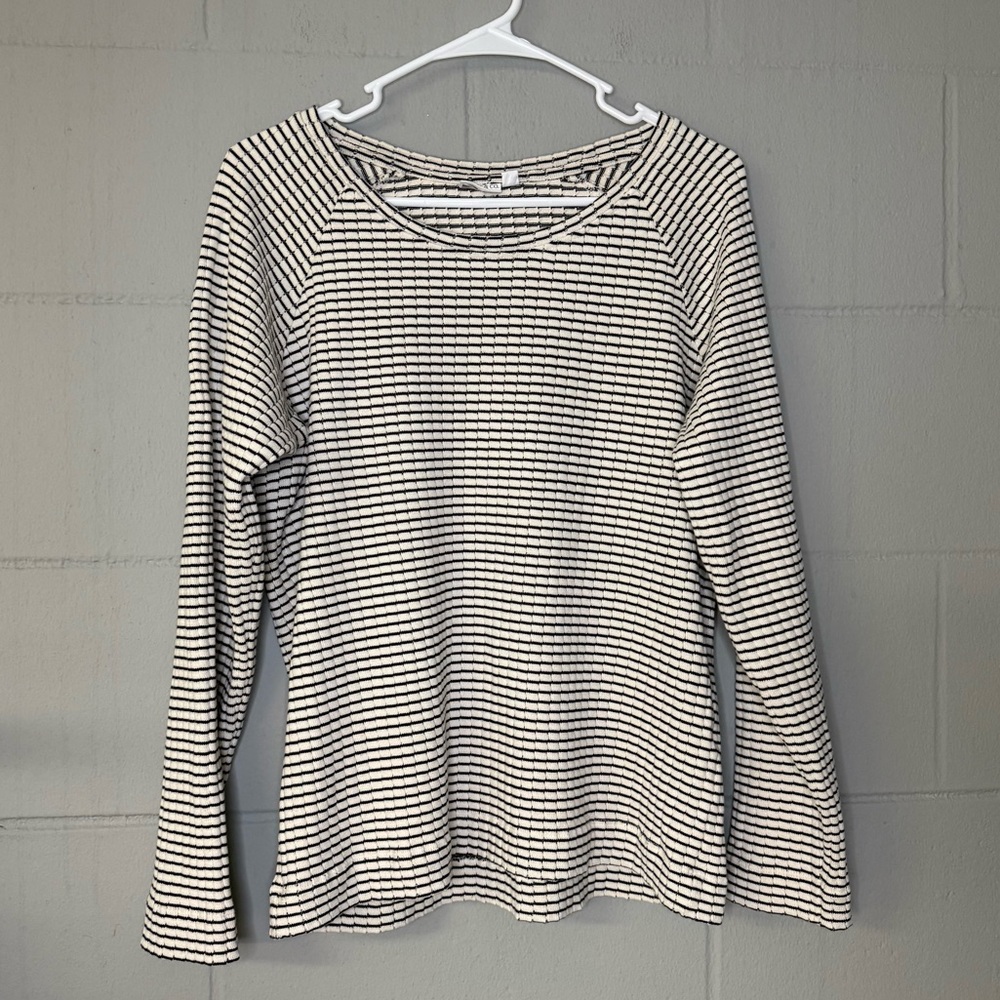 Celtic & Co. White & Black Striped 100% Organic Cotton Sweater Women’s Size 10